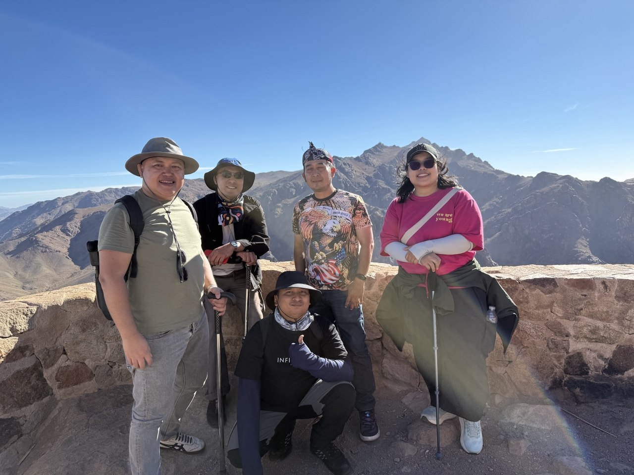 Di puncak Horeb, Gunung Sinai, hanya kamu dan kamu sendiri.